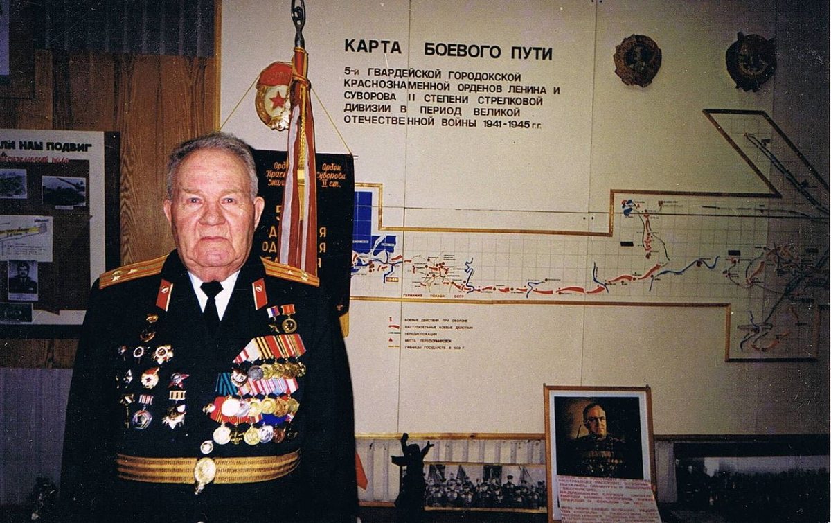 Anatoli_Dorofeev_Heroes_of_Russia1999..jpg